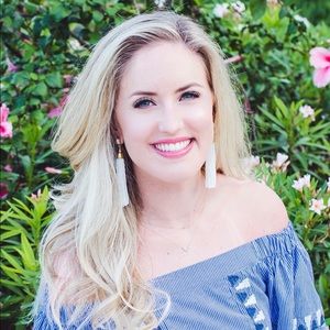 Meet your Posher, Charlotte